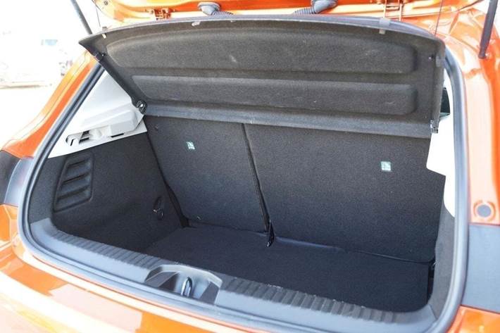 Orange Renault Clio V fra 2020