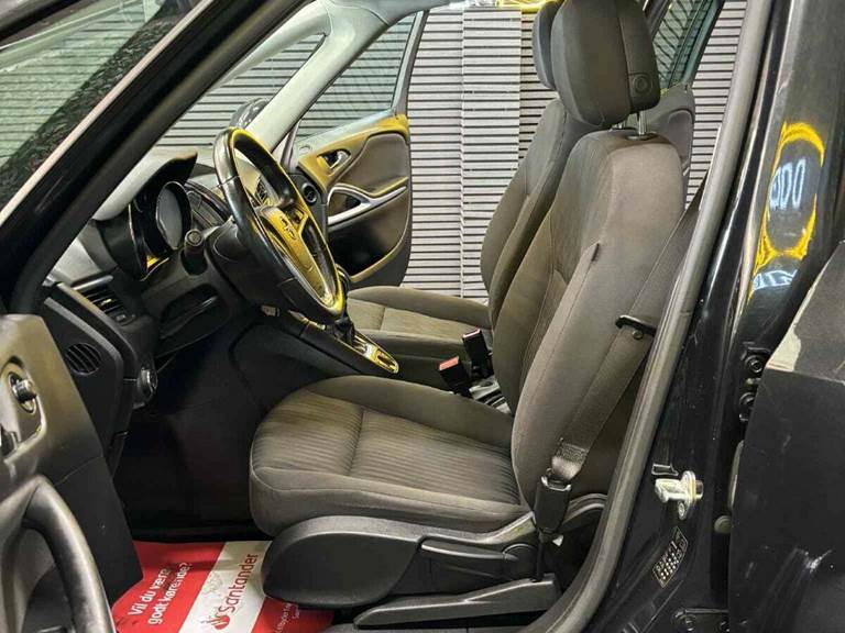 Opel Zafira Tourer 1,4 T 140 Cosmo eco 7prs