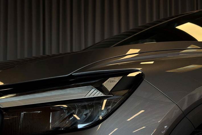 Grå Audi Q4 e-tron fra 2022