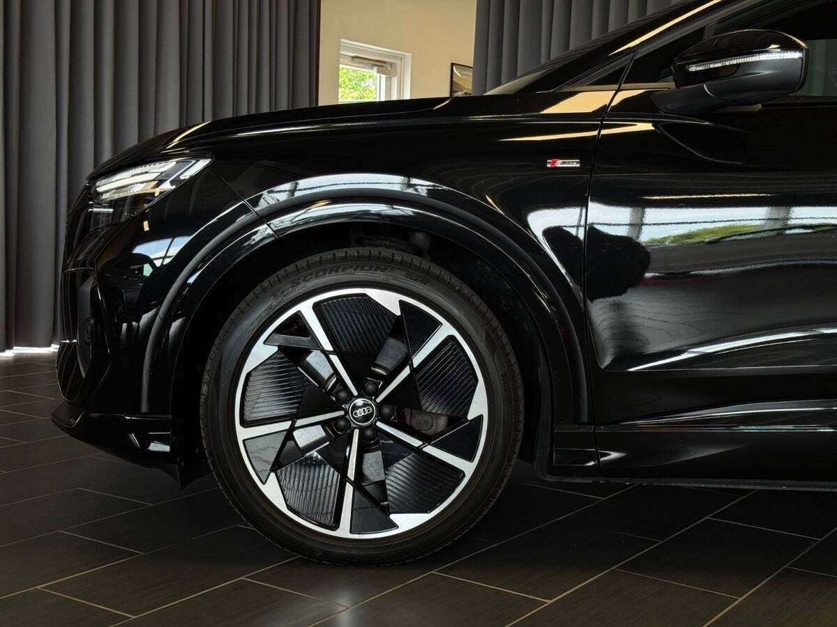 Audi Q4 e-tron 40 S-line