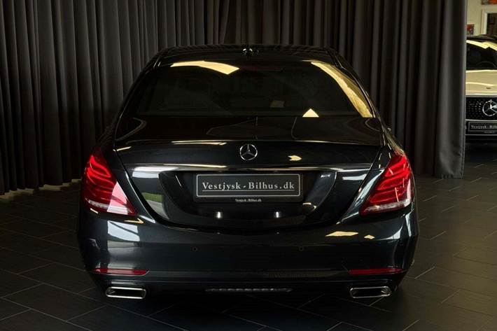 Sort Mercedes S500 fra 2014