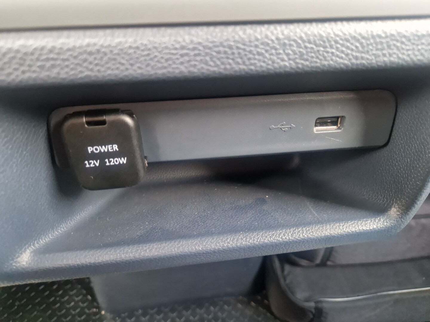 Hvid Maxus e-Deliver 3 fra 2024