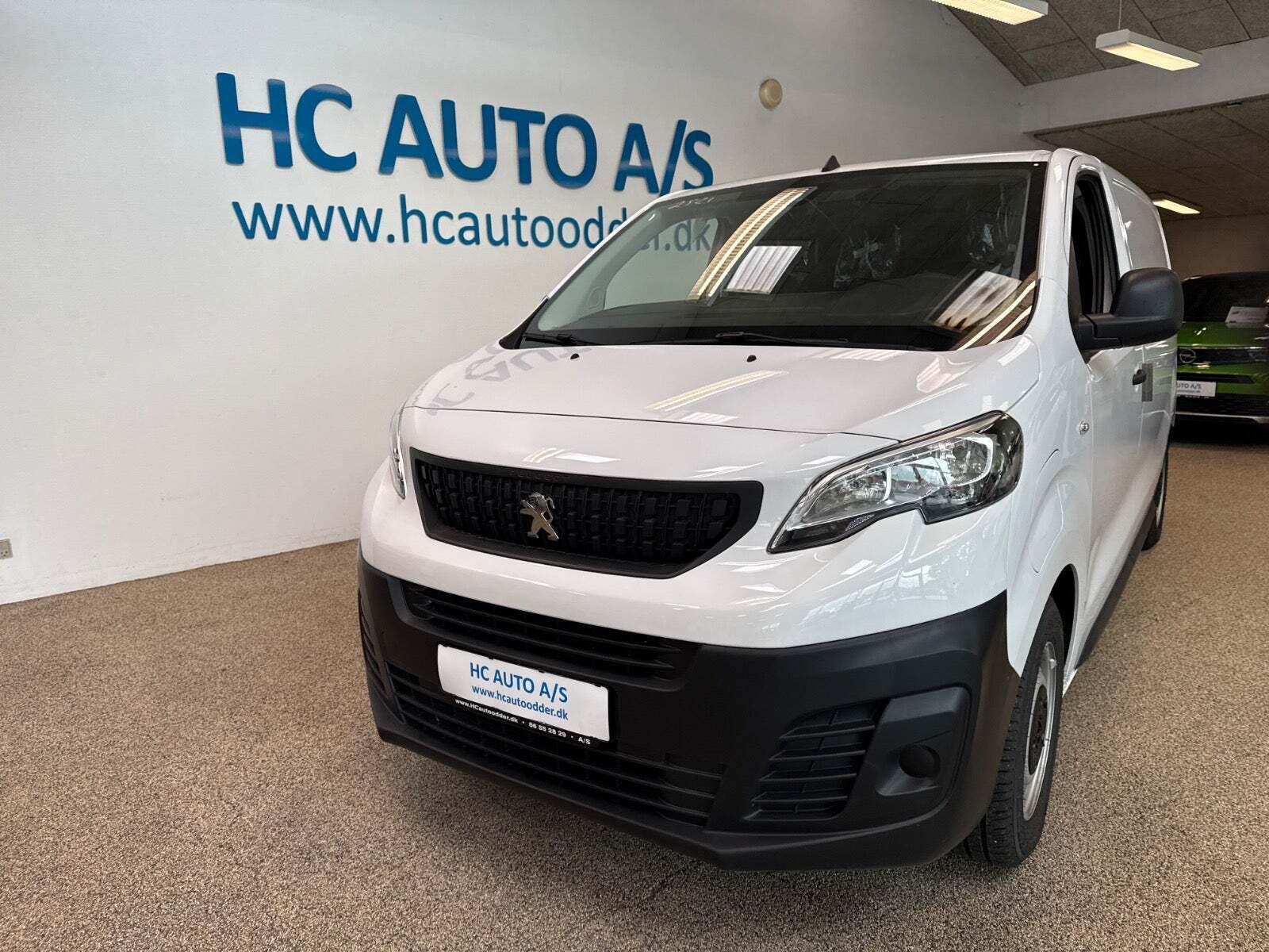 Peugeot e-Expert 50 L2 Plus Van