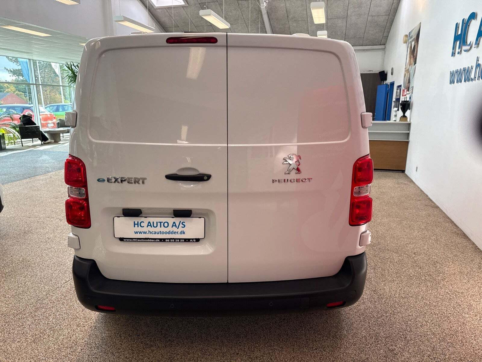 Peugeot e-Expert 50 L2 Plus Van