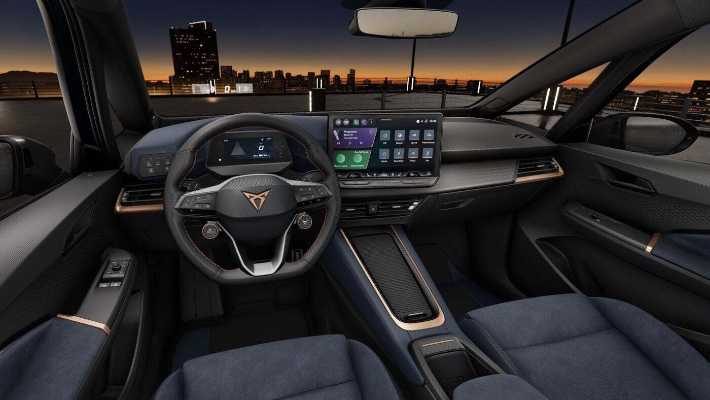 Blå Cupra Born fra 2026