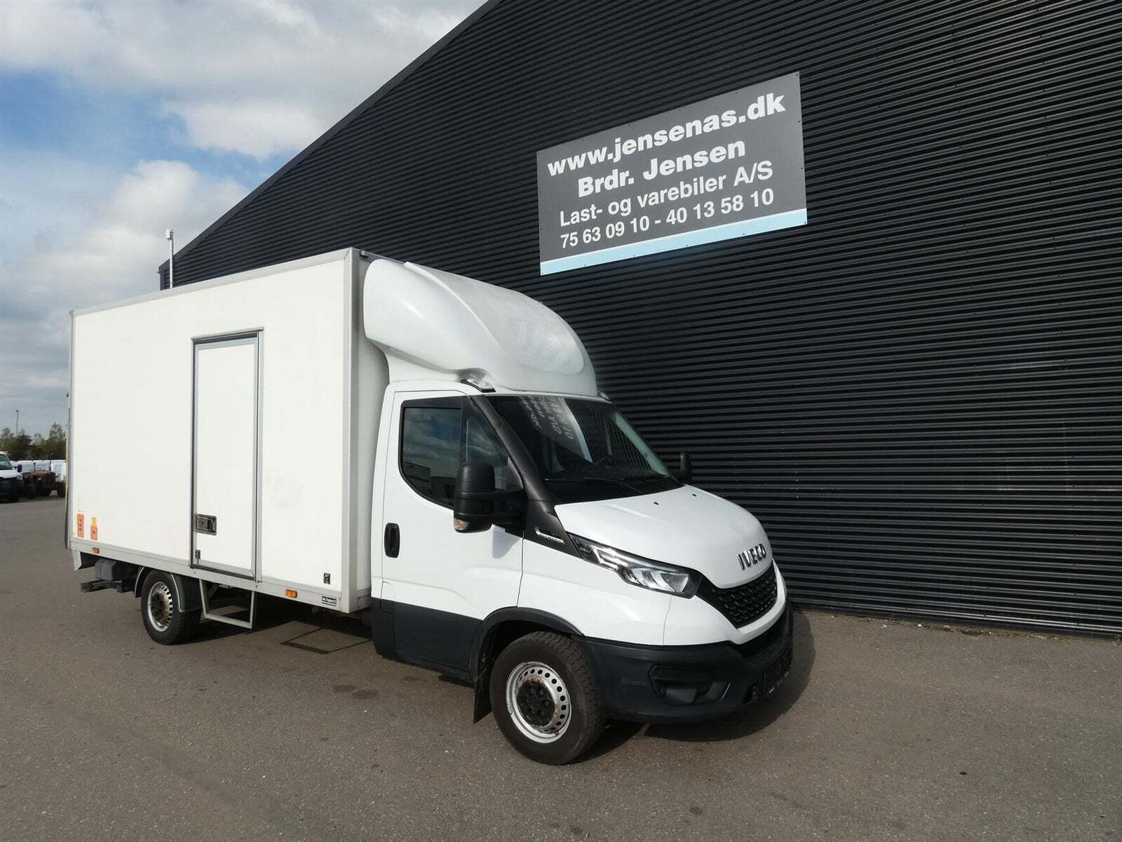 Iveco Daily 2,3 35S16 Alukasse m/lift AG8