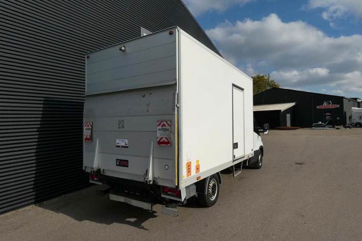 Hvid Iveco Daily fra 2021