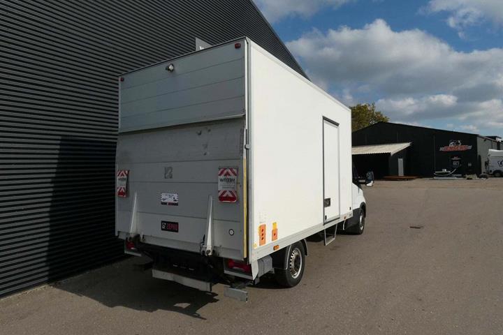 Hvid Iveco Daily fra 2021