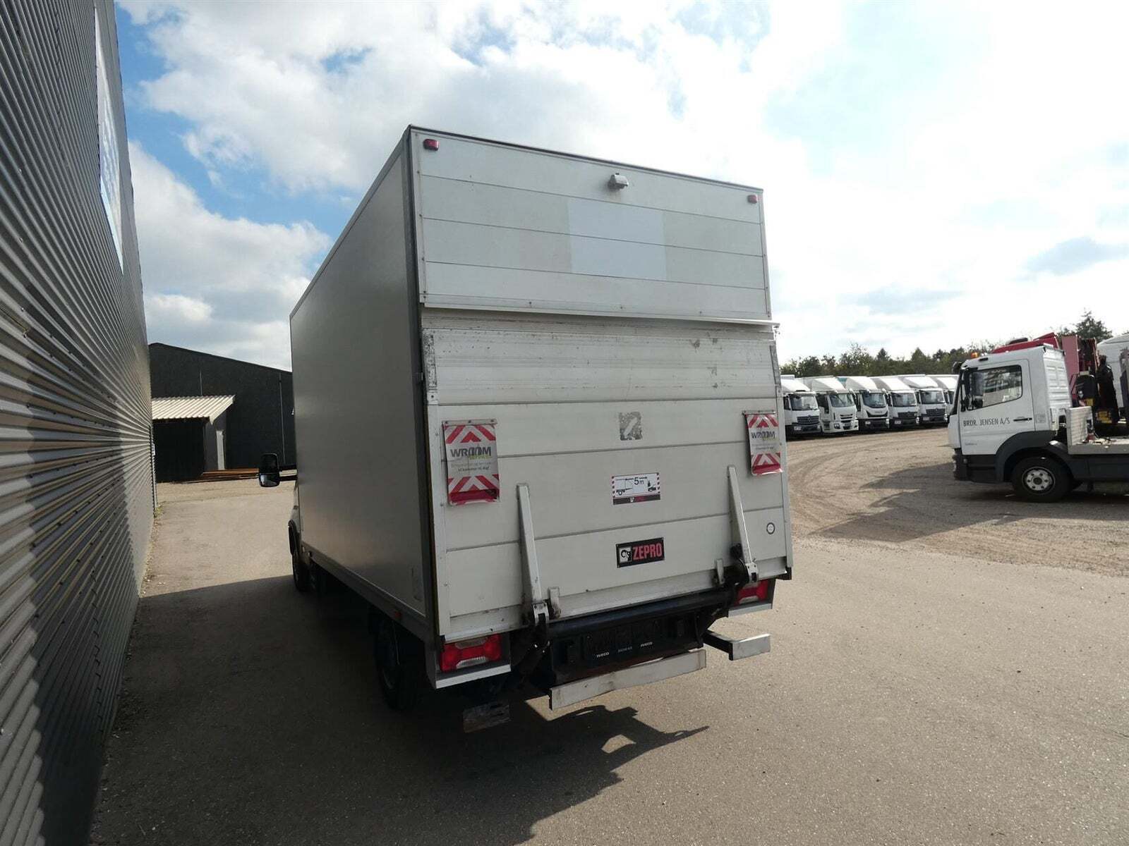 Hvid Iveco Daily fra 2021