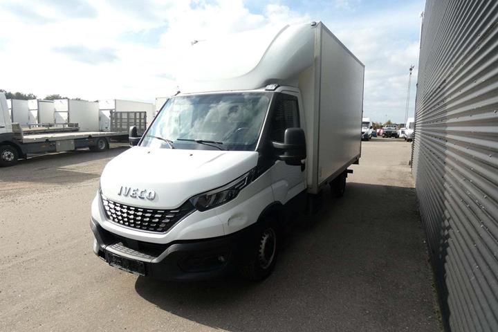 Hvid Iveco Daily fra 2021