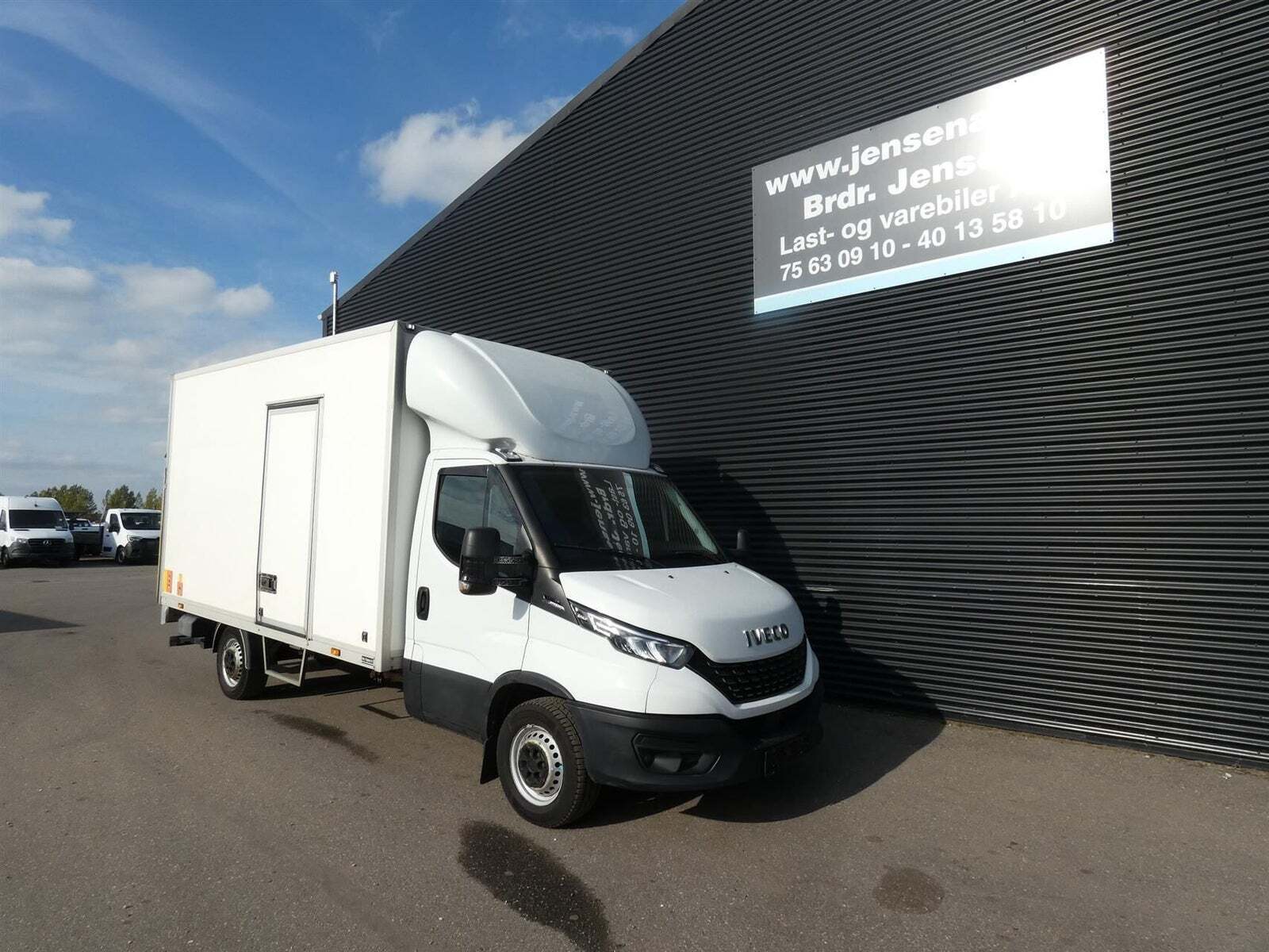 Iveco Daily 2,3 35S16 Alukasse m/lift AG8