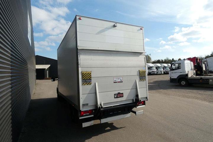 Hvid Iveco Daily fra 2021