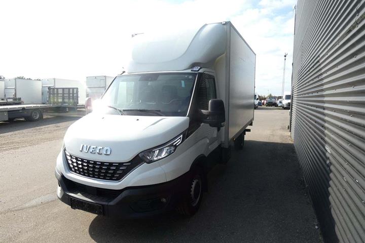 Hvid Iveco Daily fra 2021