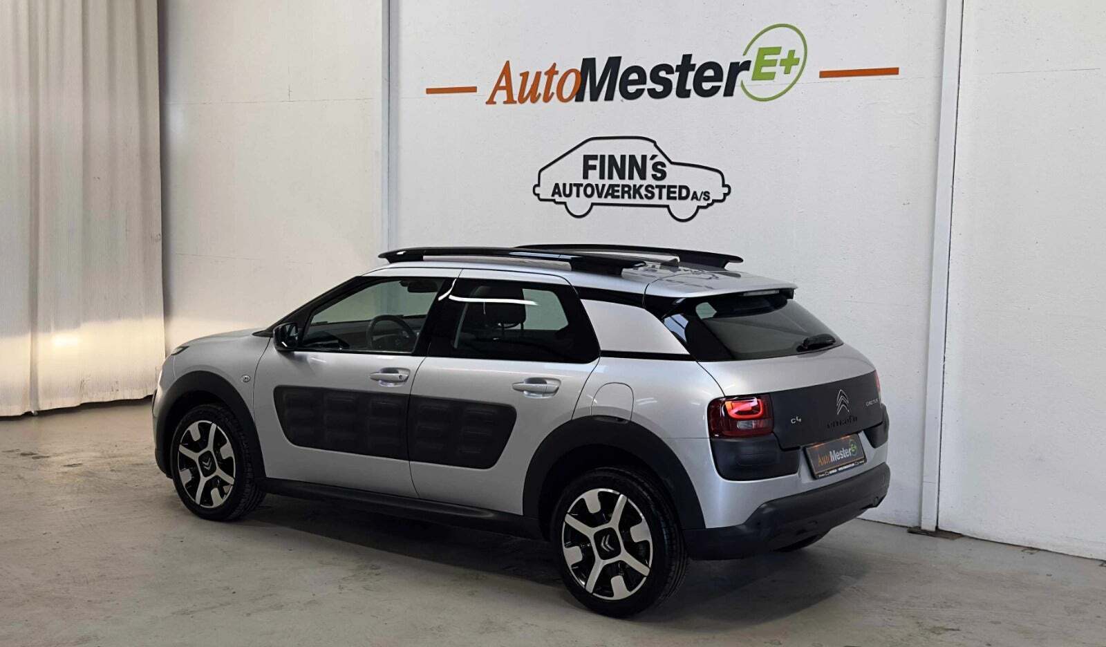 Grå Citroën C4 Cactus fra 2015