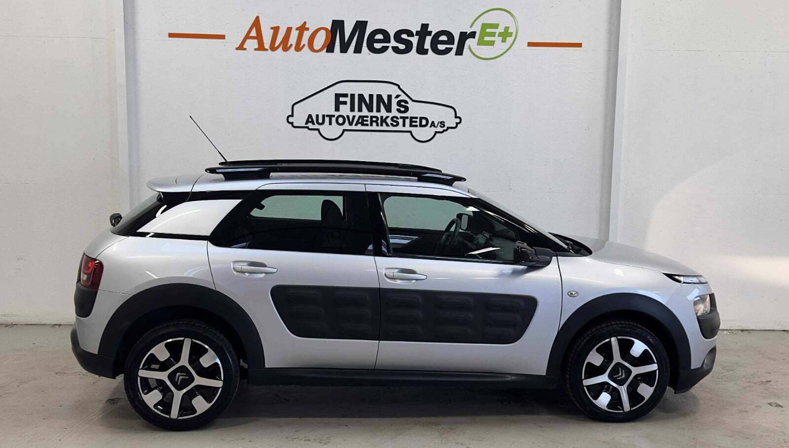 Grå Citroën C4 Cactus fra 2015
