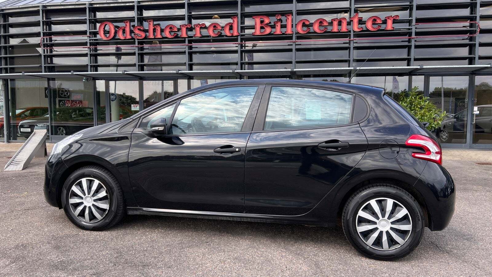 Peugeot 208 1,0 VTi Access