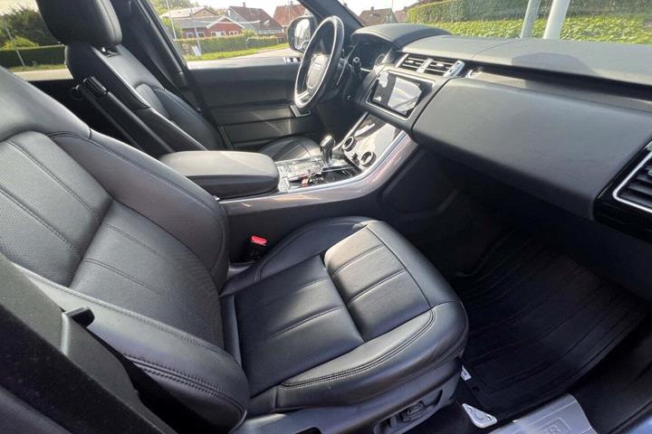 Blå Land Rover Range Rover sport fra 2018