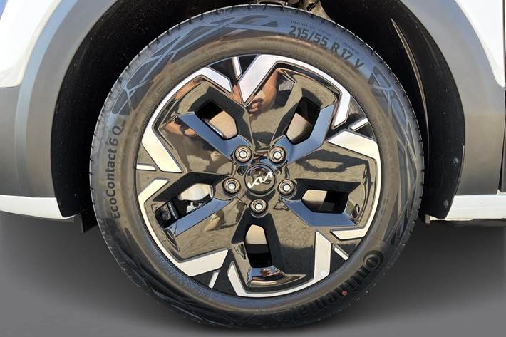 Hvid Kia Niro EV fra 2025