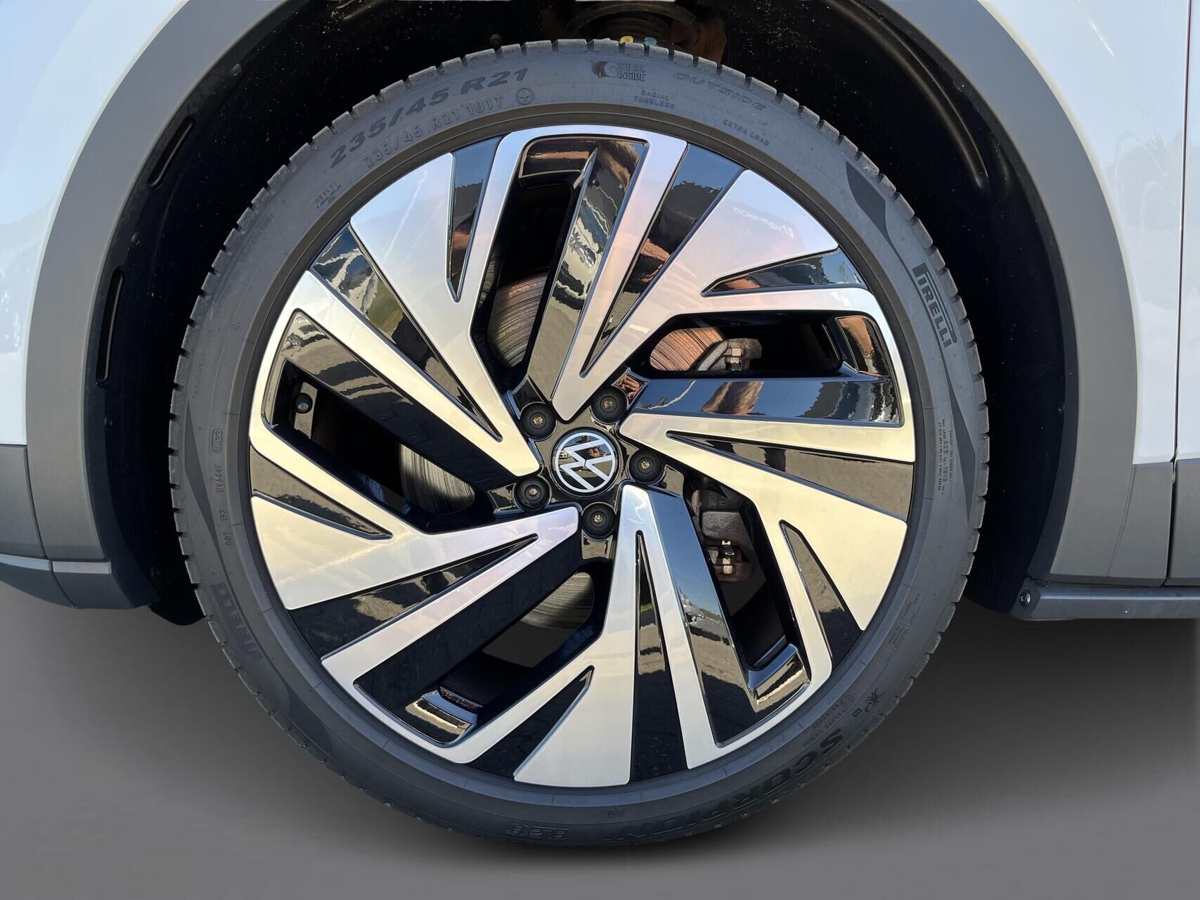 Hvid VW ID.4 fra 2022