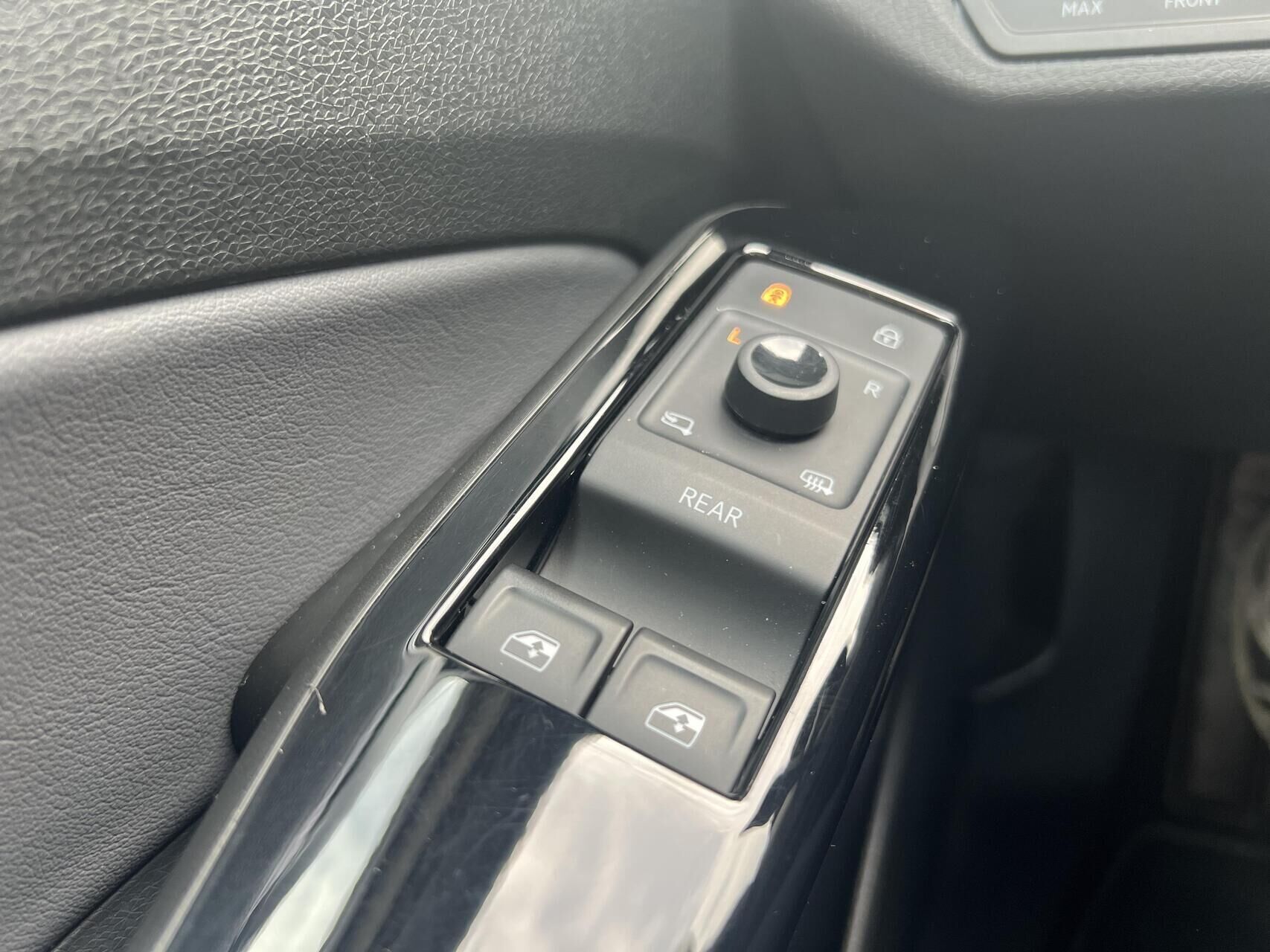 Hvid VW ID.4 fra 2021