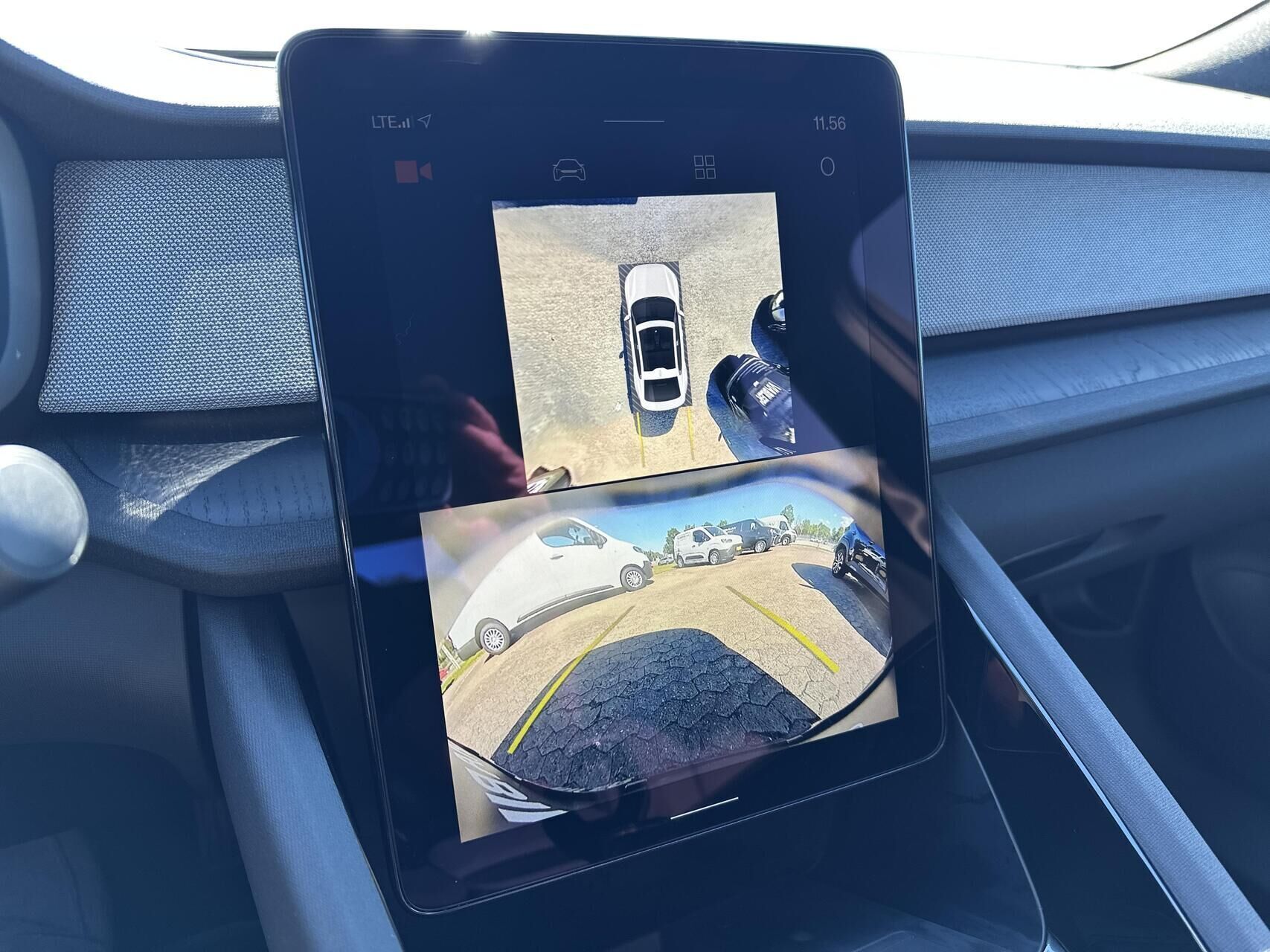 Sort Polestar 2 fra 2025