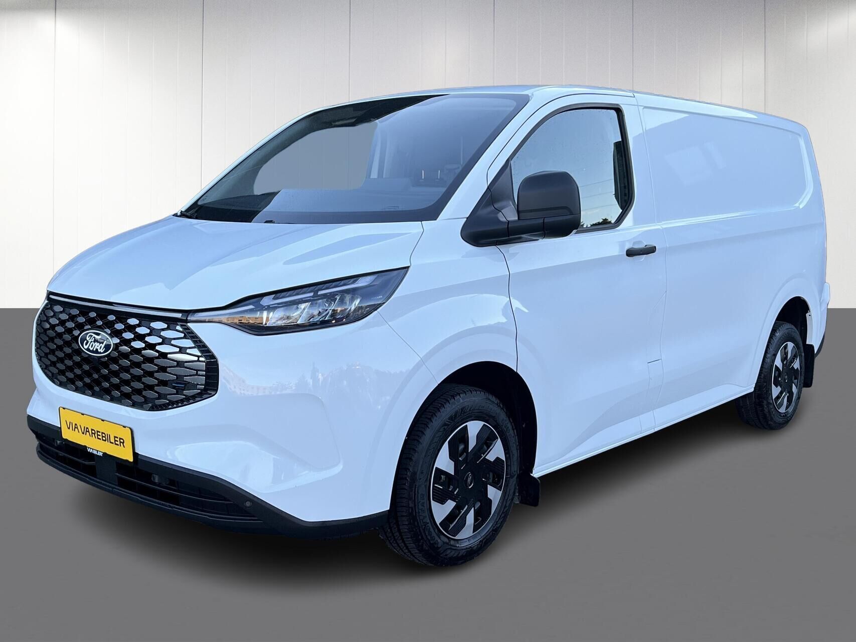 Ford E-Transit Custom 320 L1H1 EL Trend 218HK Van Aut.