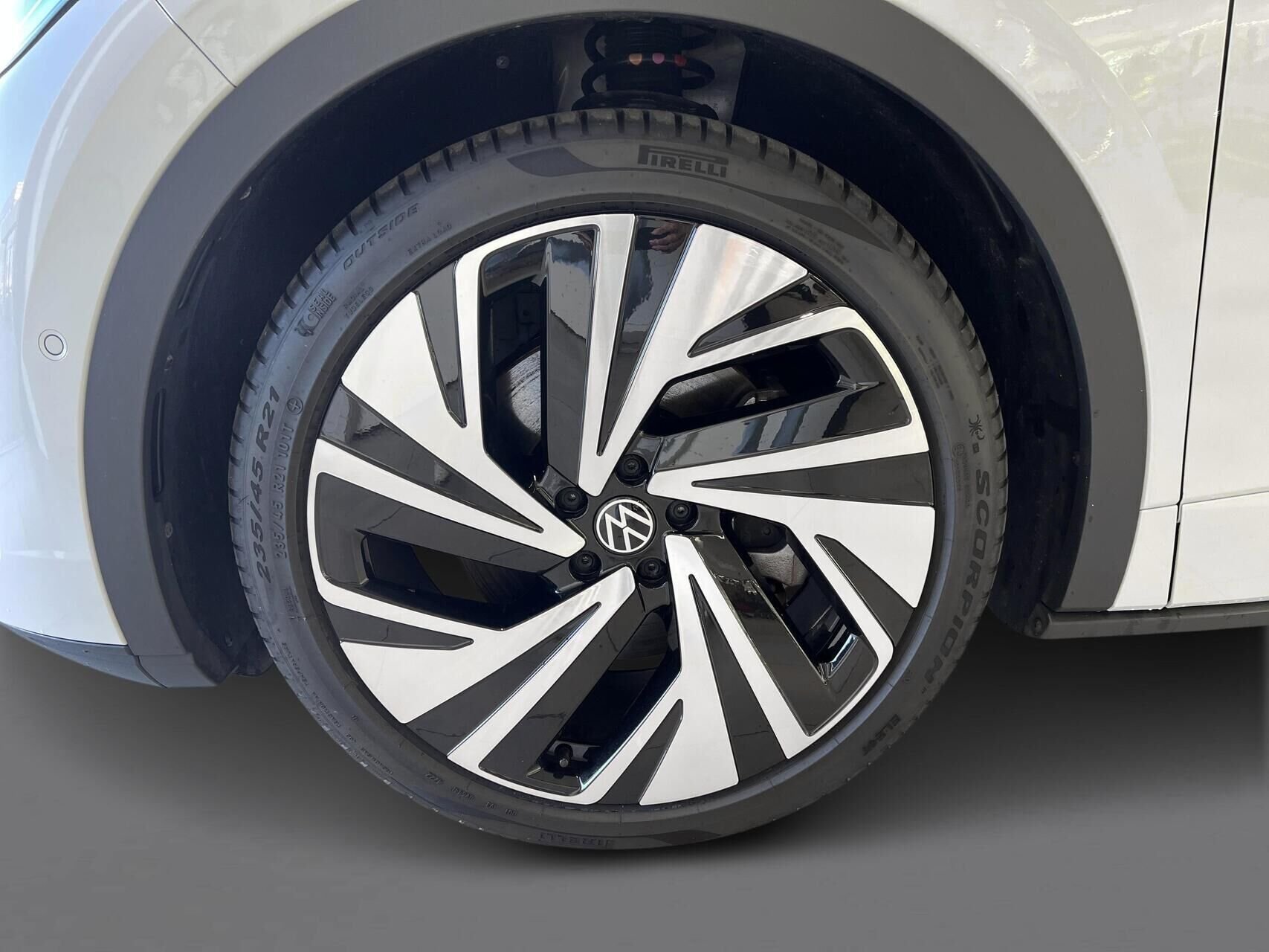 Hvid VW ID.5 fra 2025