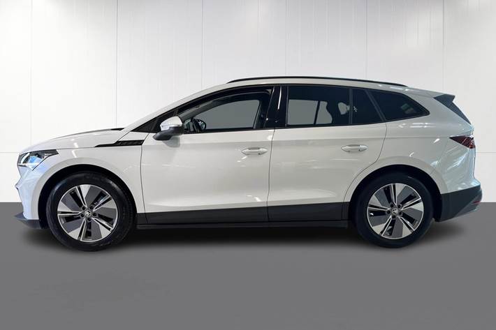 Hvid Skoda Enyaq iV fra 2022