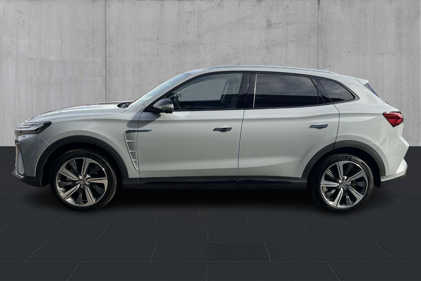 MG Marvel R Performance