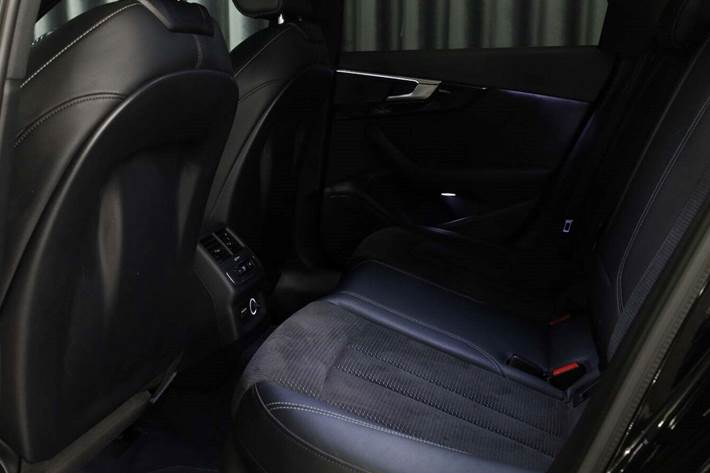 Sort Audi A4 fra 2019