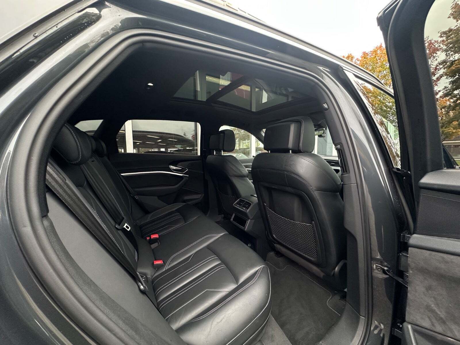 Audi e-tron 55 S-line quattro