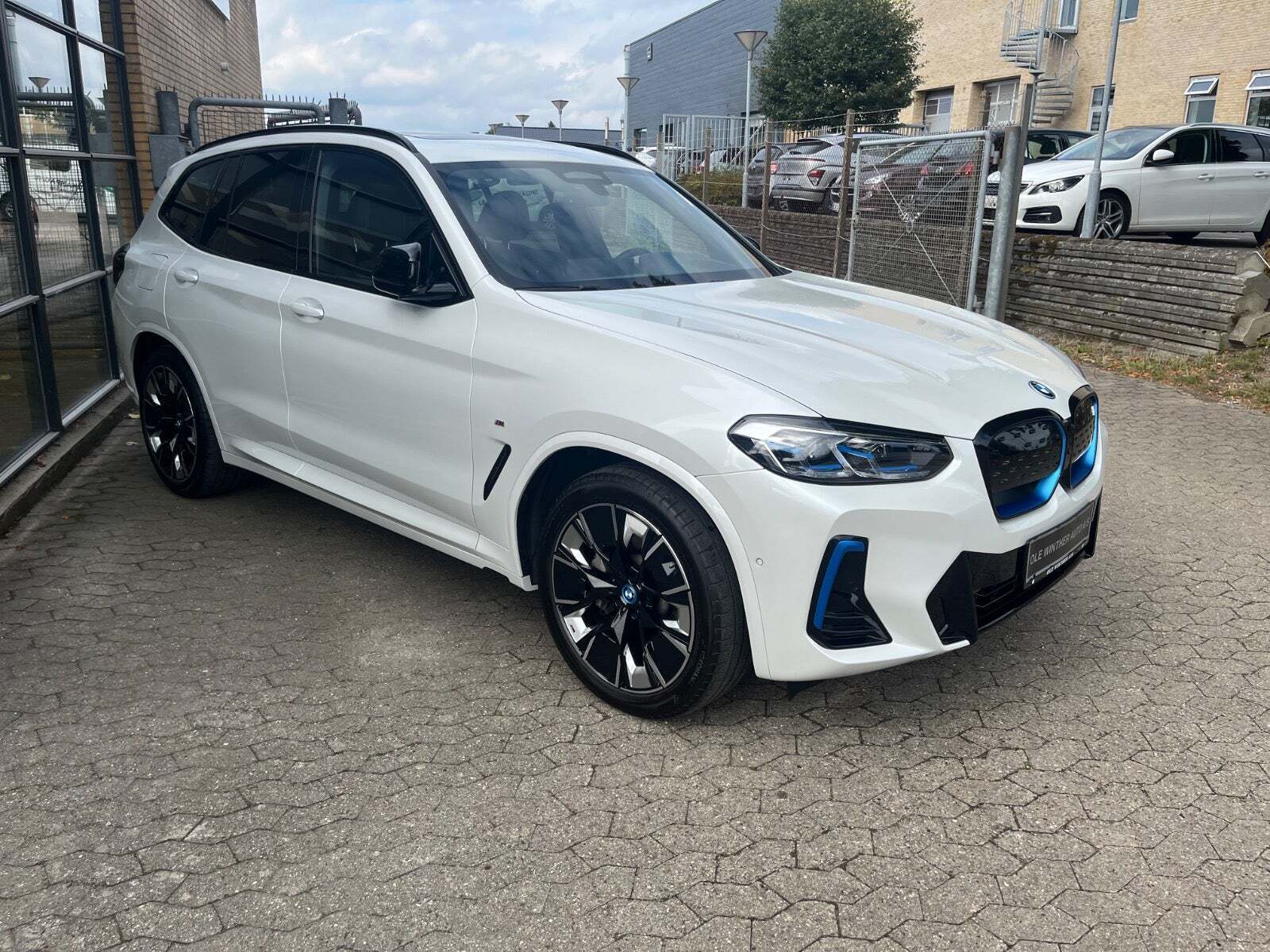 BMW iX3 Charged Plus M-Sport
