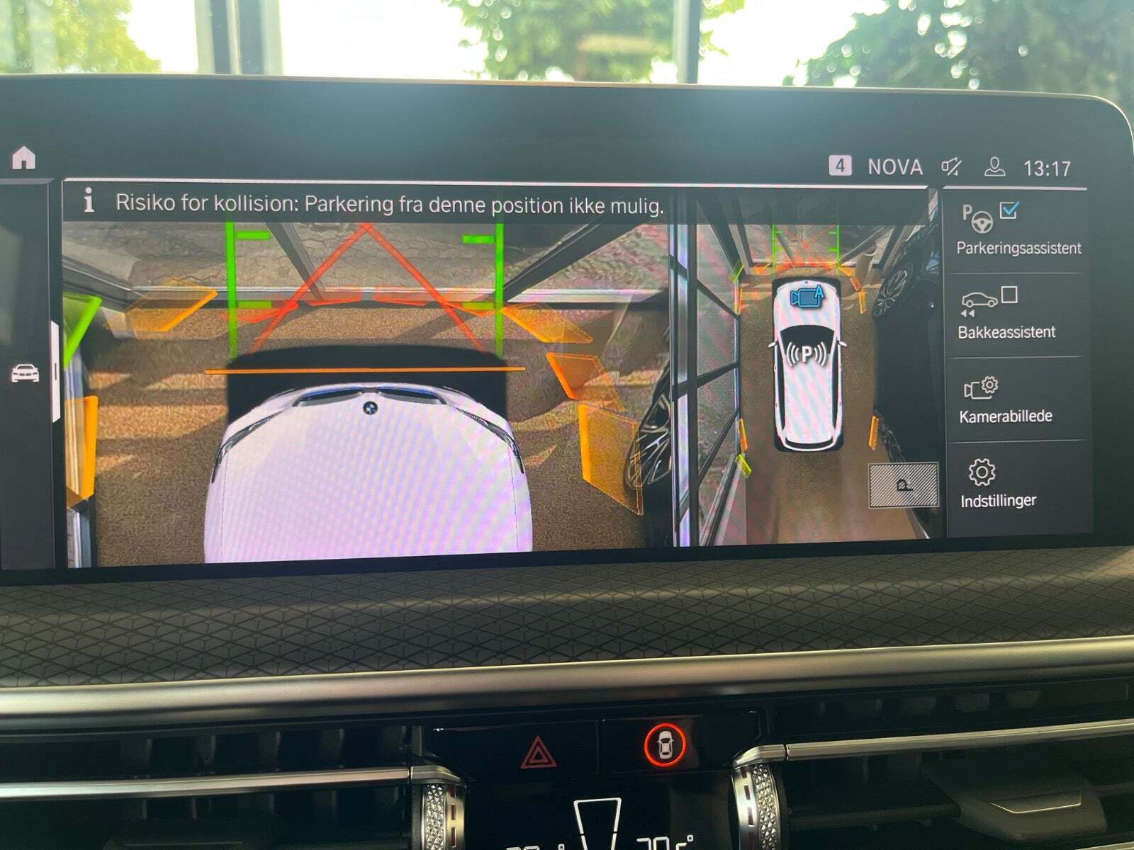 Hvid BMW iX3 fra 2024