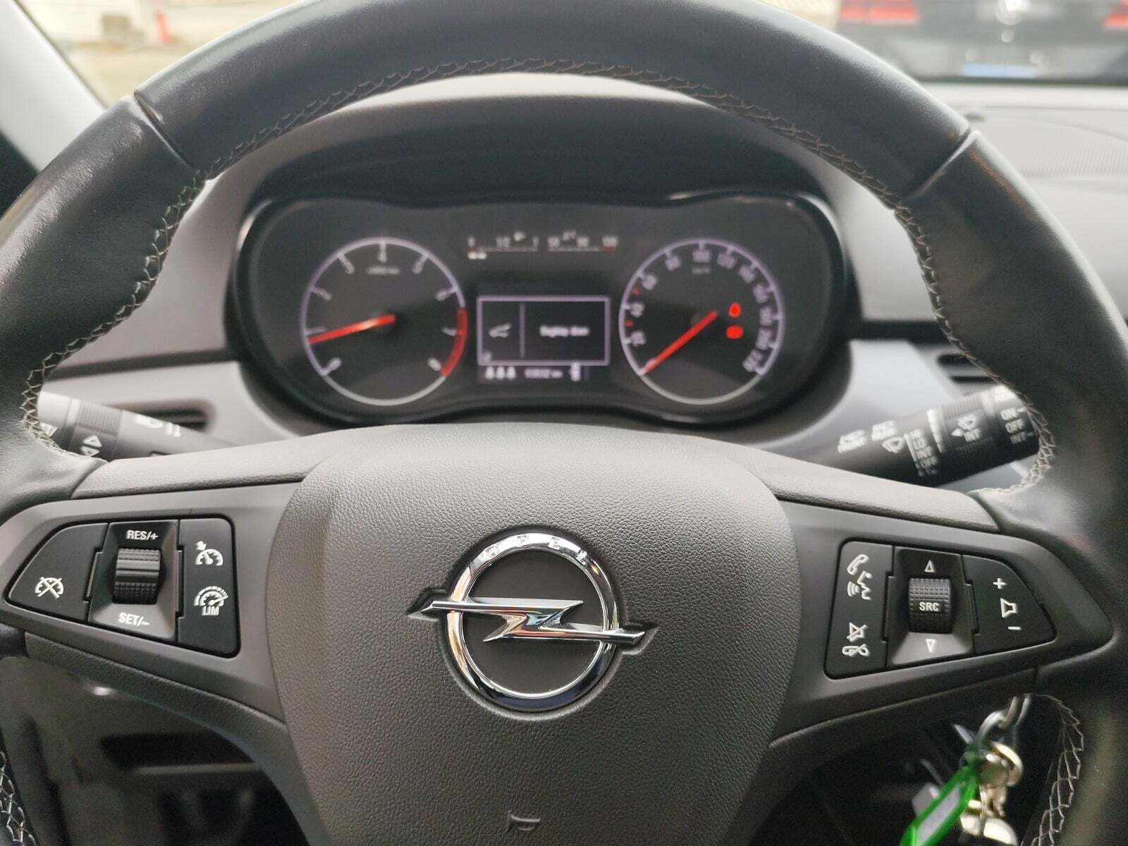 Sort Opel Corsa fra 2019