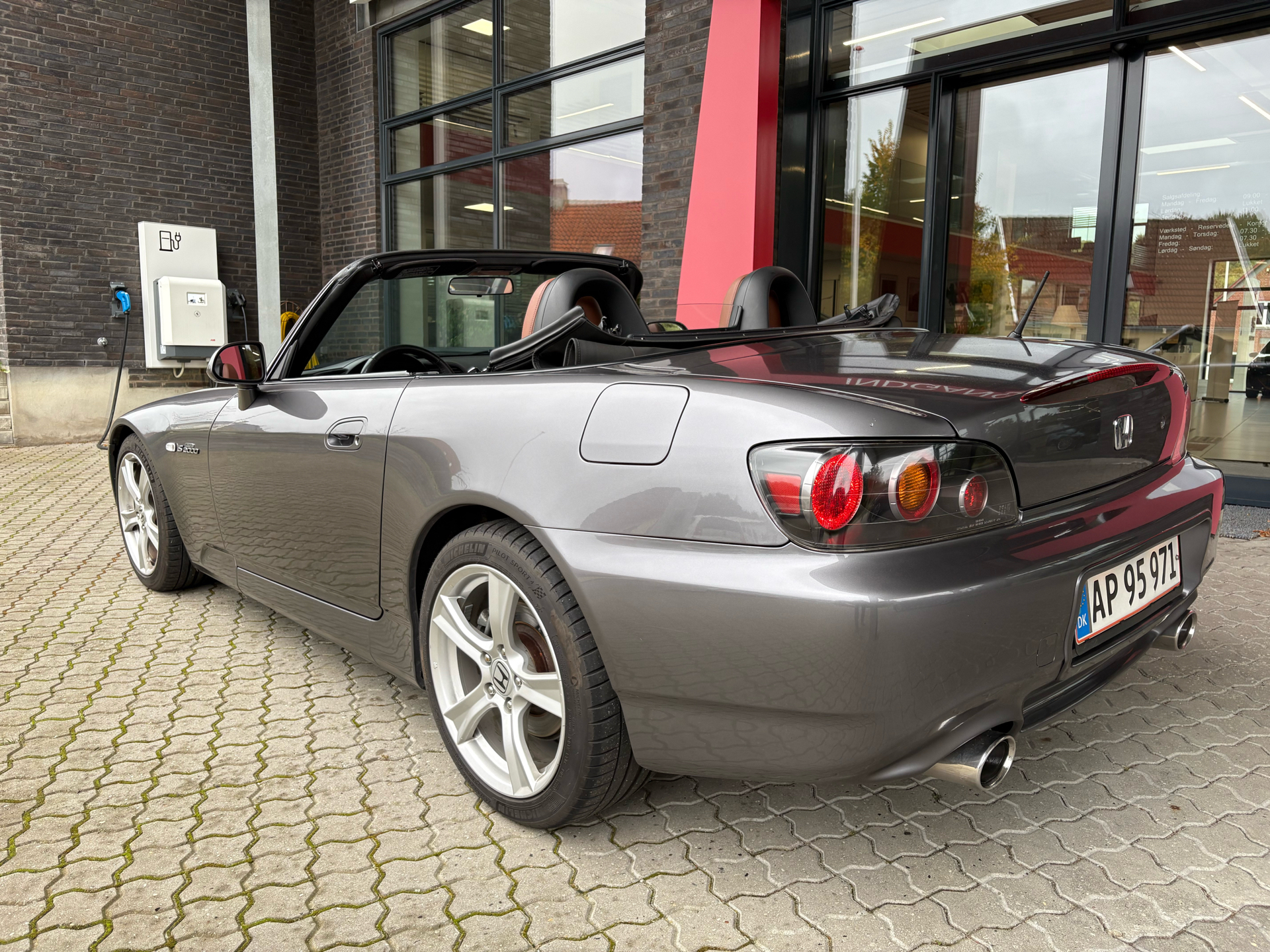 Honda S2000 2,0 6 GEAR MANUEL 240HK Cabr. Aut.