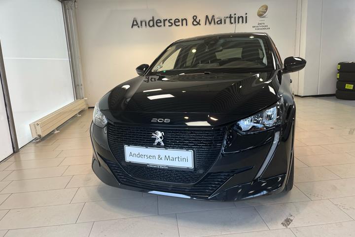Sort Peugeot e-208 fra 2023