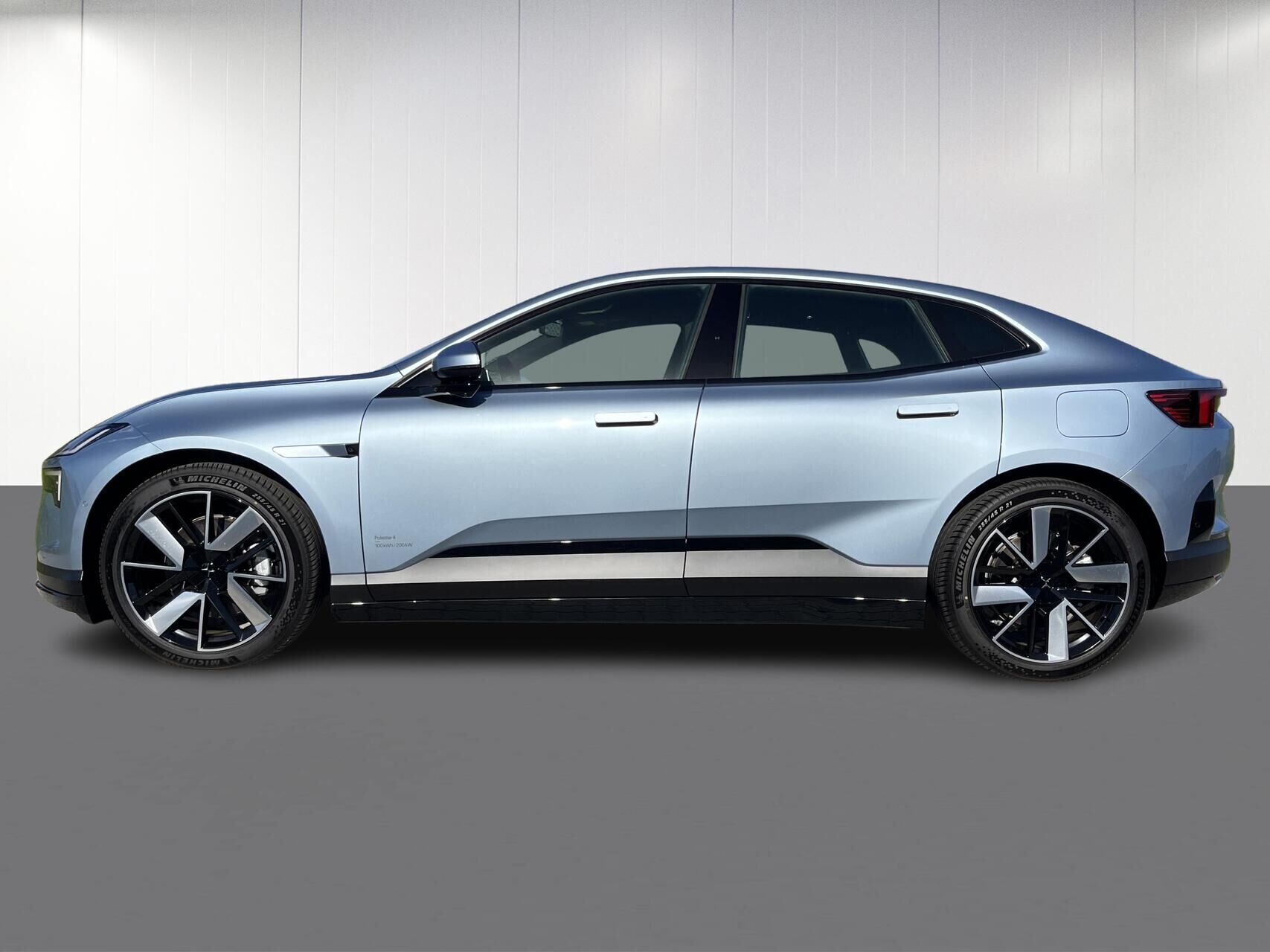 Polestar 4