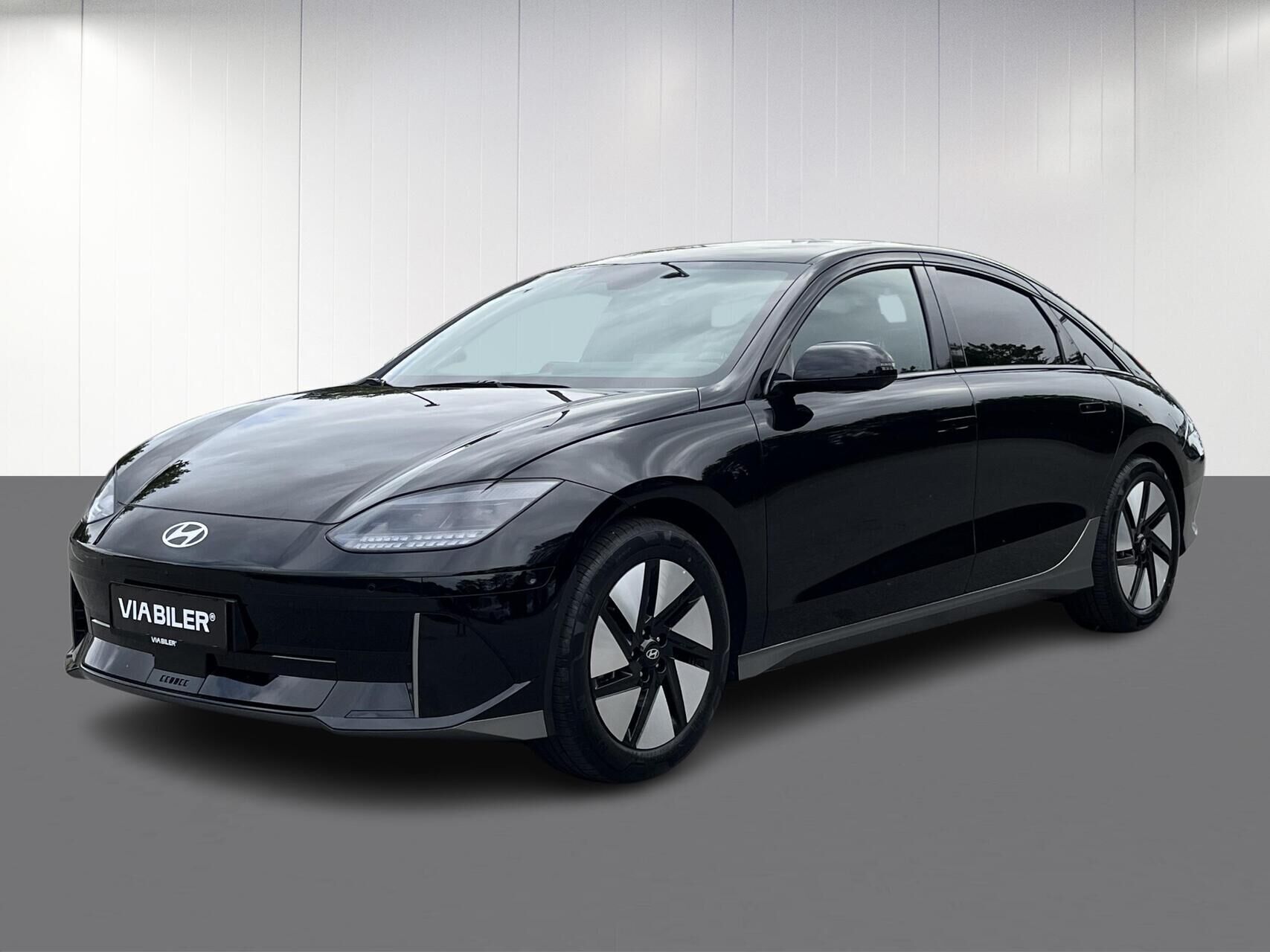 Sort Hyundai Ioniq 6 fra 2025 set udefra