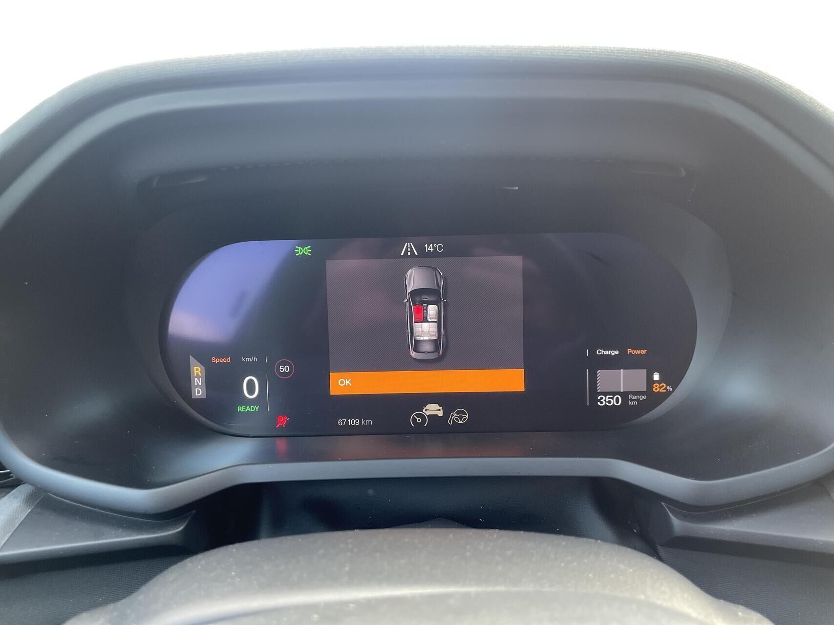 Grå Polestar 2 fra 2022