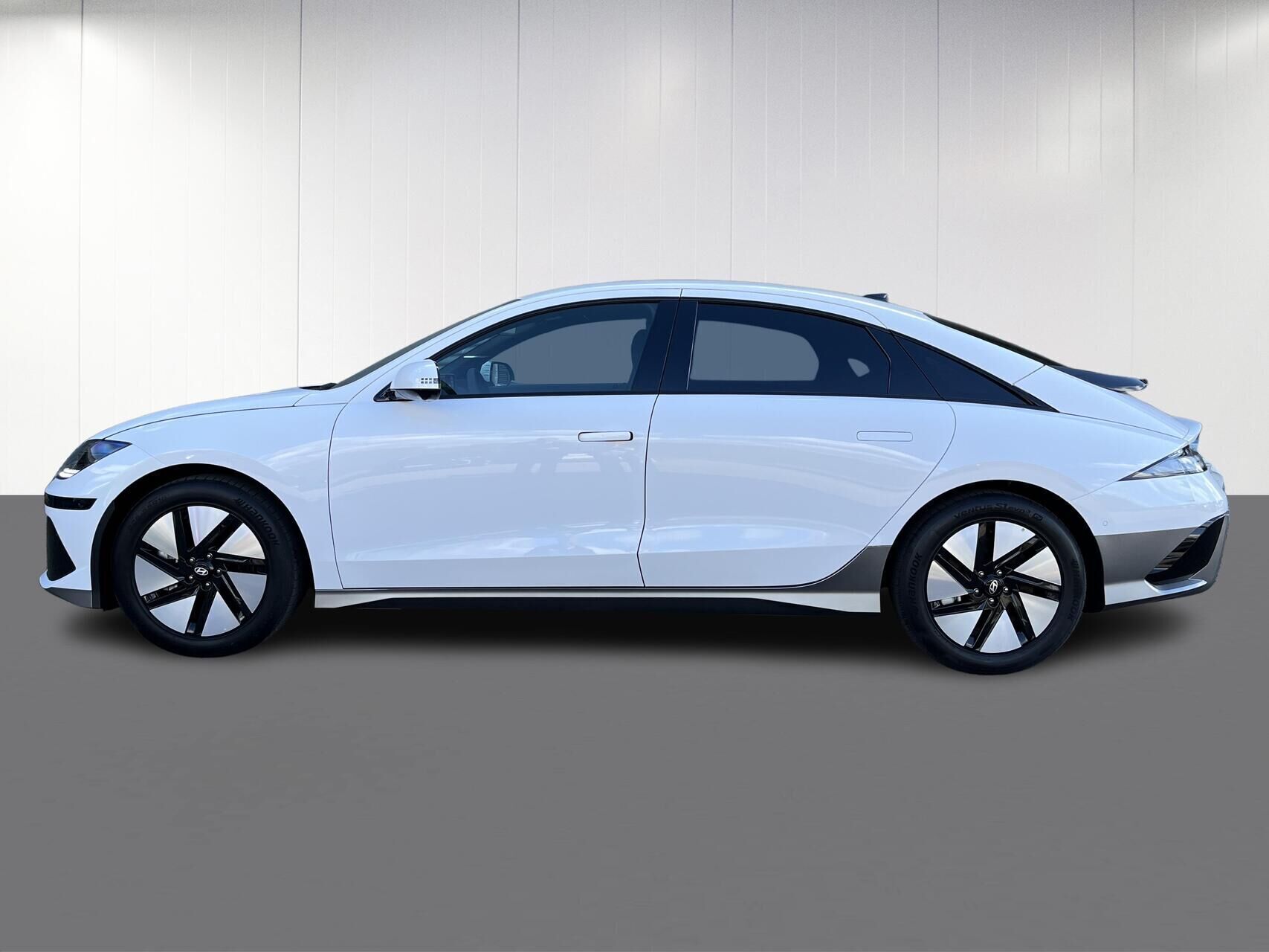 Hyundai Ioniq 6 Electric 77,4 kWh Ultimate 229HK Aut.