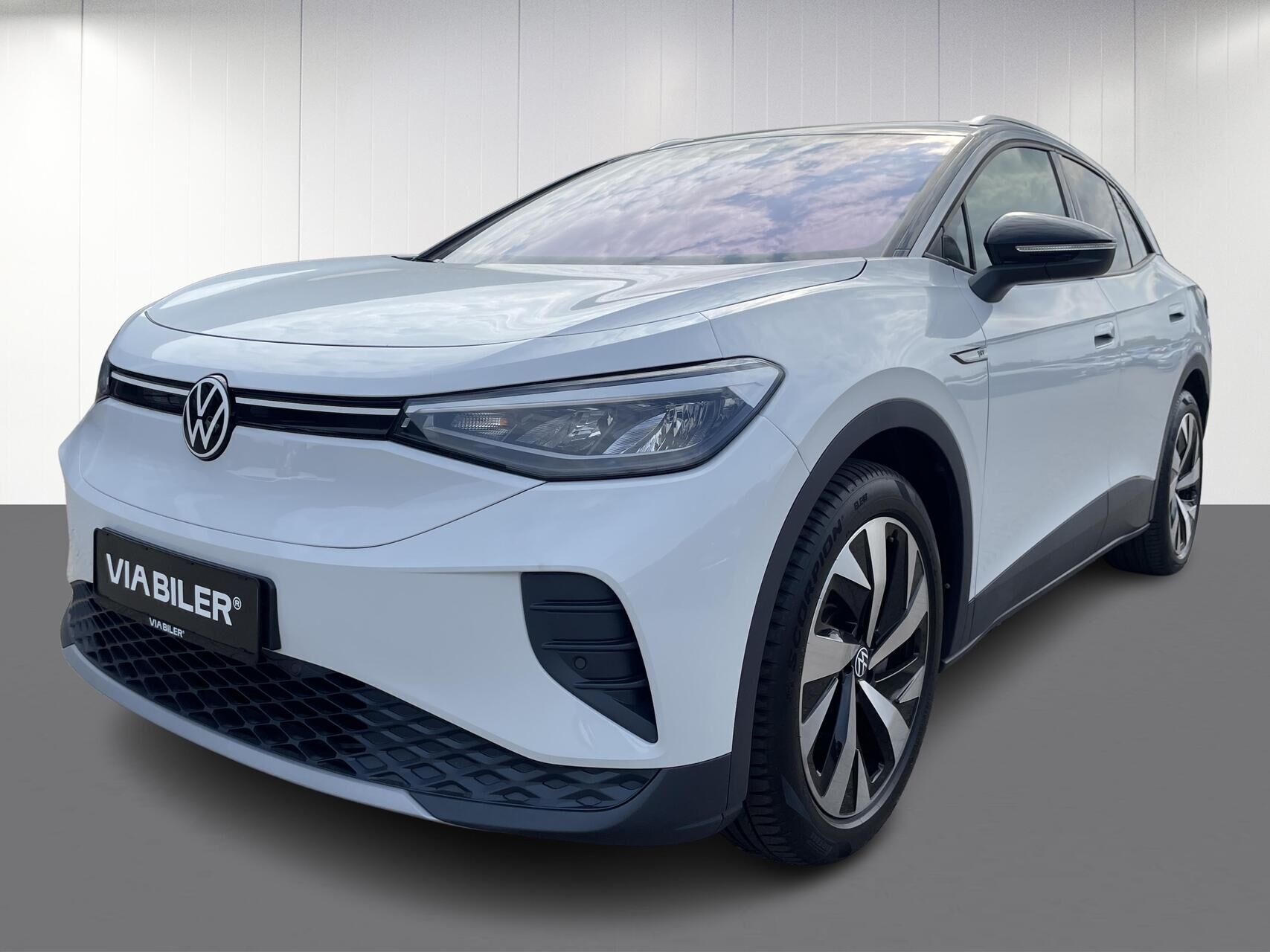 Hvid VW ID.4 fra 2021 set udefra