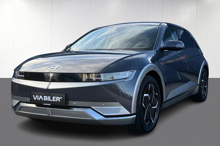 Grå Hyundai Ioniq 5 fra 2024 set udefra