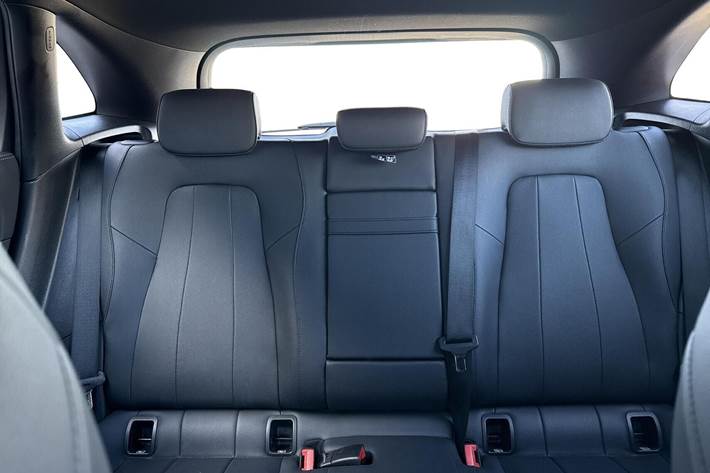 Grå Mercedes EQA 250 fra 2023