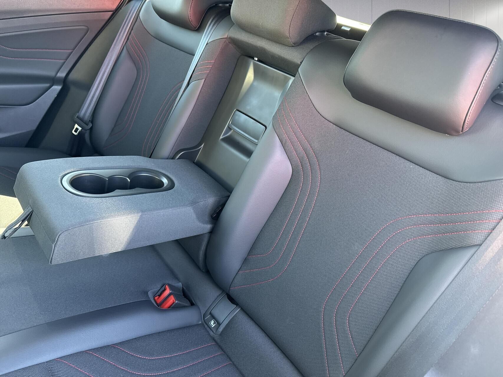 Hvid VW ID.4 fra 2023