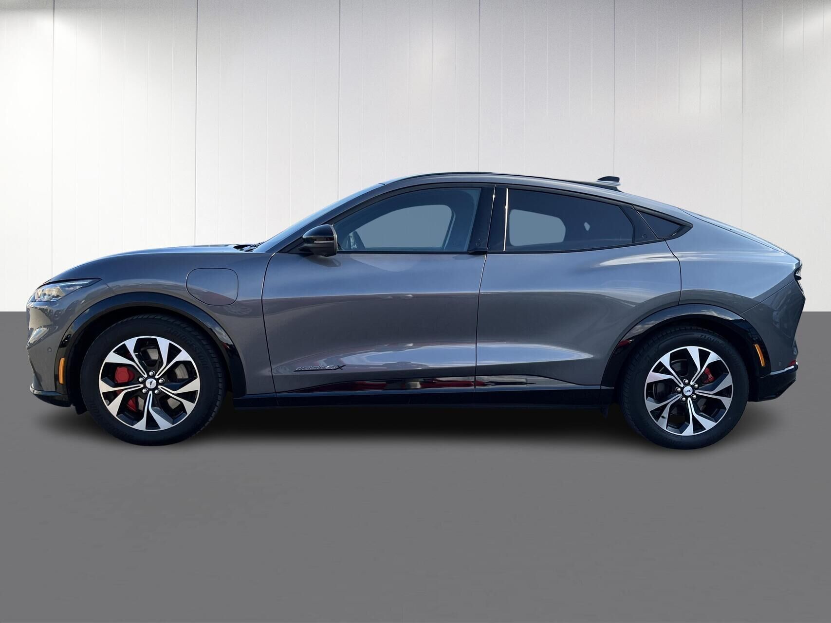 Ford Mustang Mach-E EL UR Premium AWD 351HK 5d Aut.