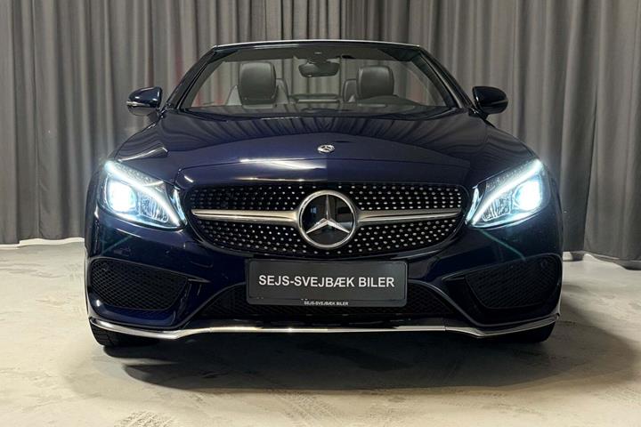 Blå Mercedes C200 fra 2017