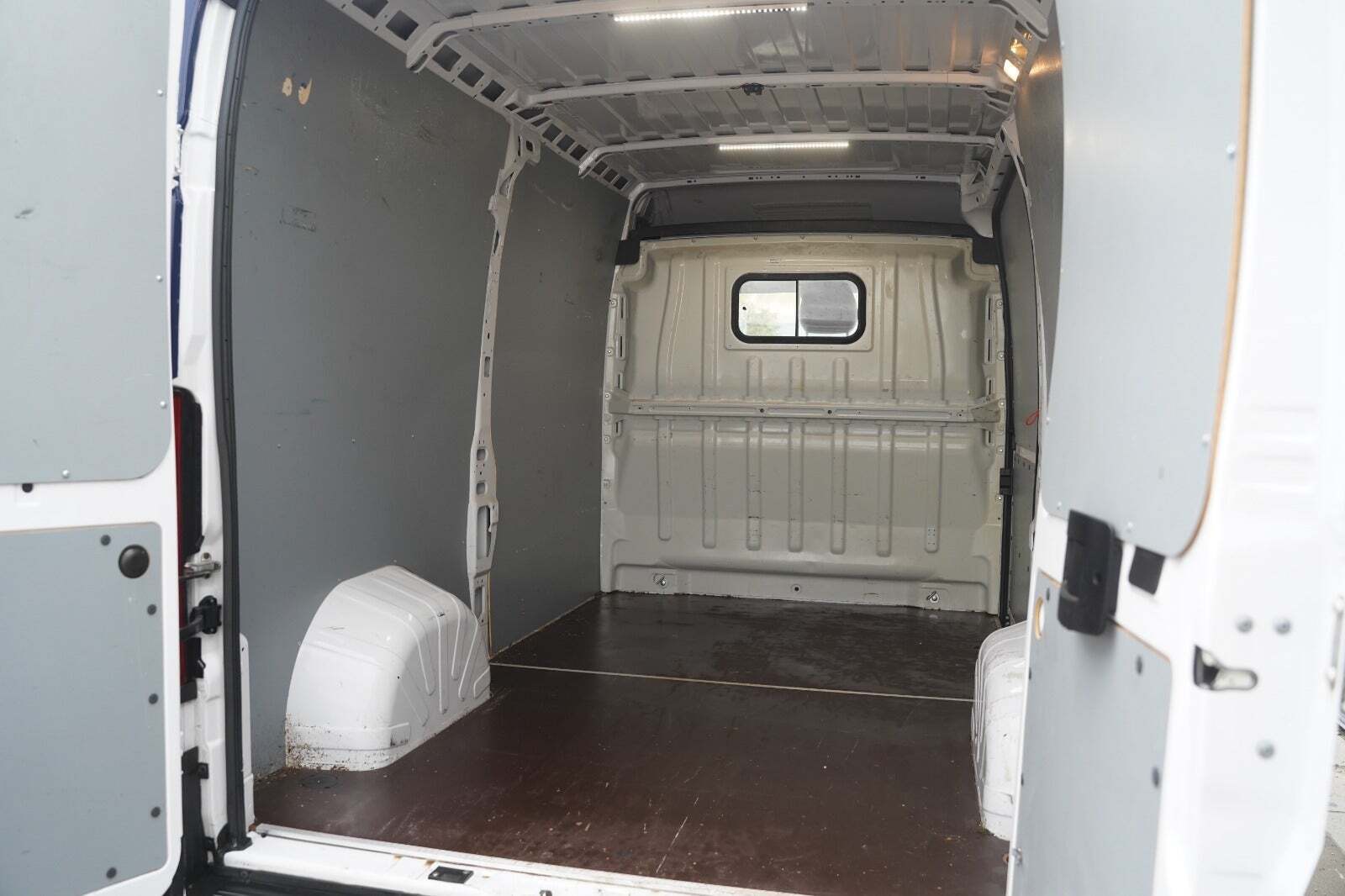 Hvid Citroën Jumper 35+ fra 2022