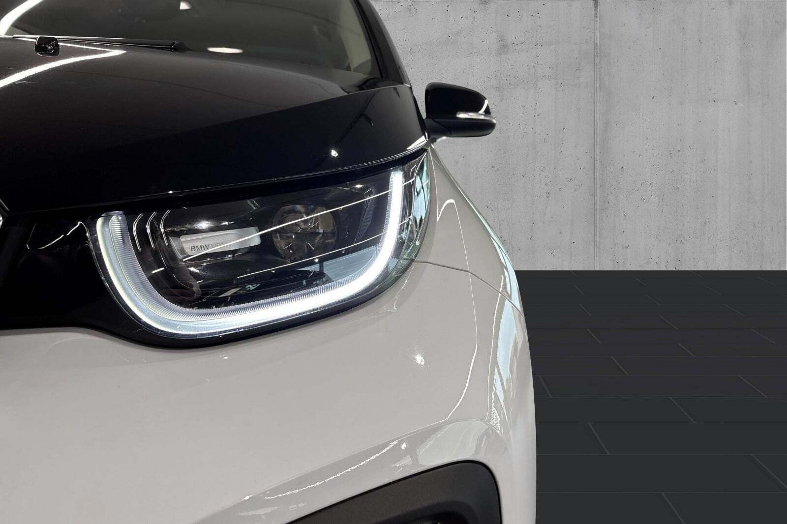 Hvid BMW i3 fra 2020