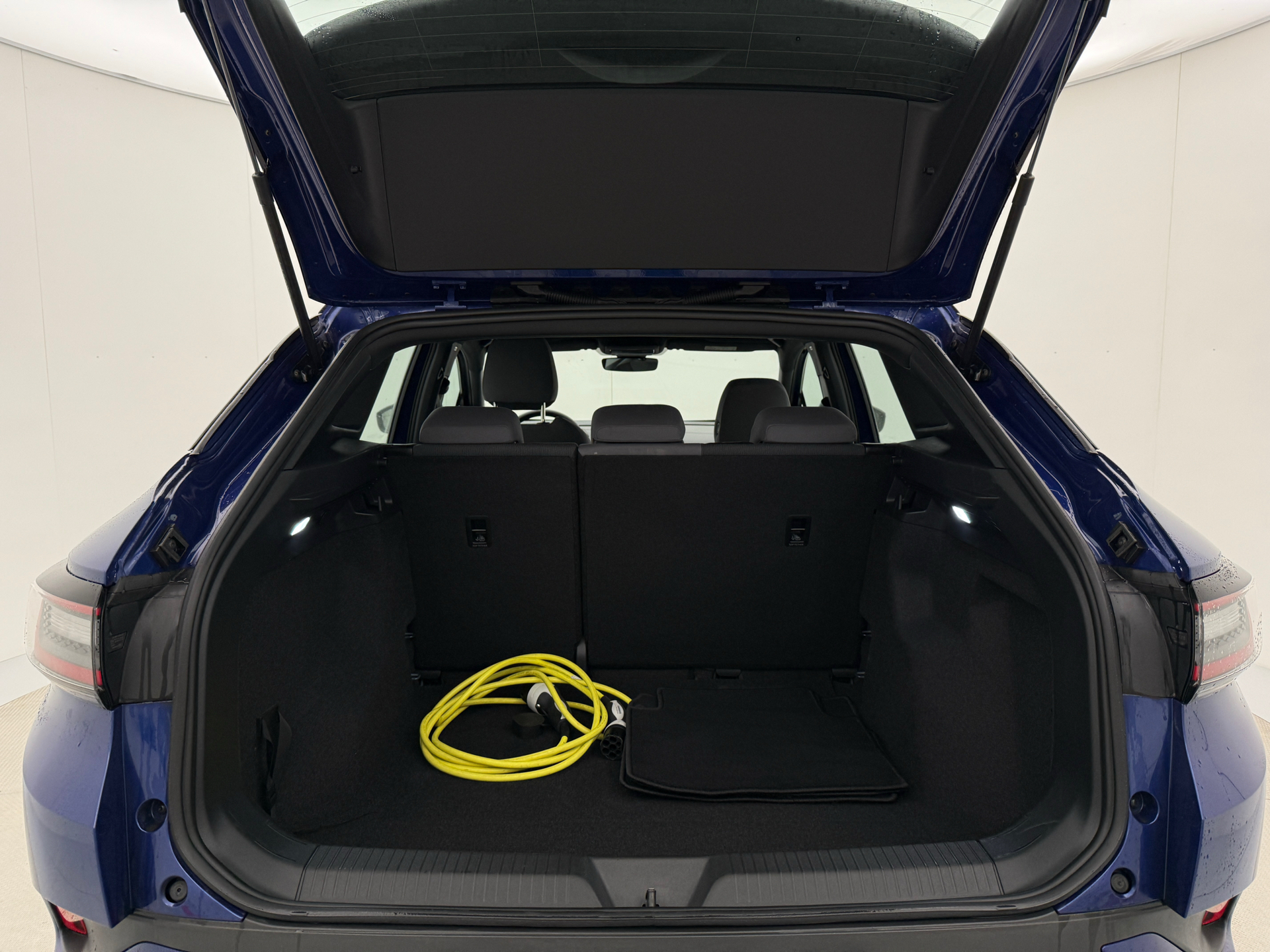 Blå VW ID.4 fra 2023