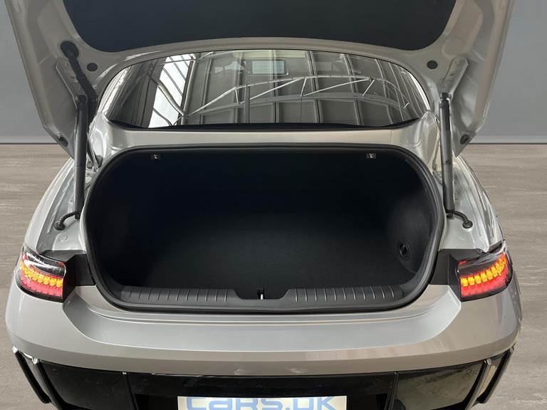 Hyundai Ioniq 6 Electric 77,4 kWh Ultimate 229HK Aut.